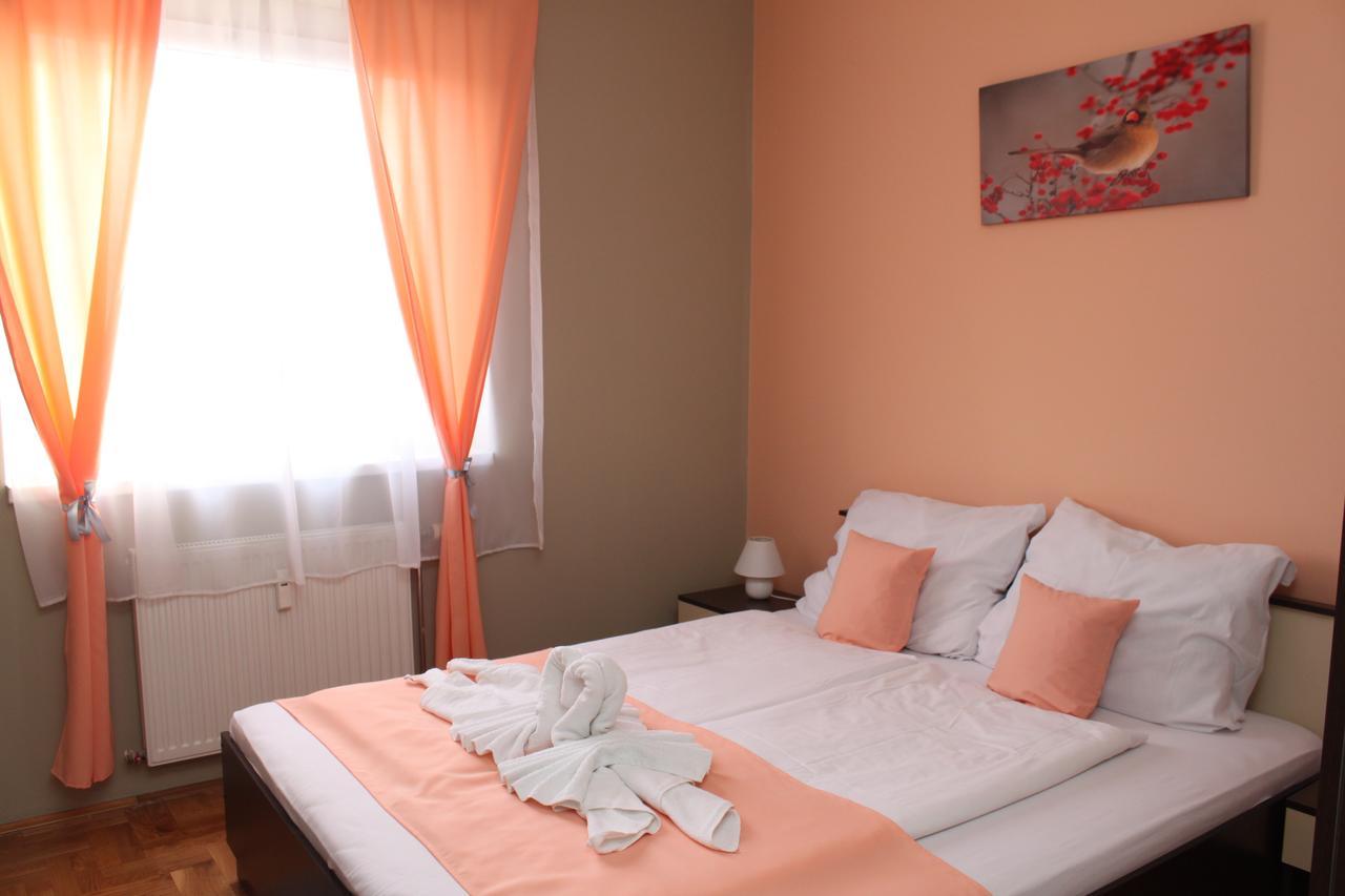 Sun Apartments Subotica Bagian luar foto