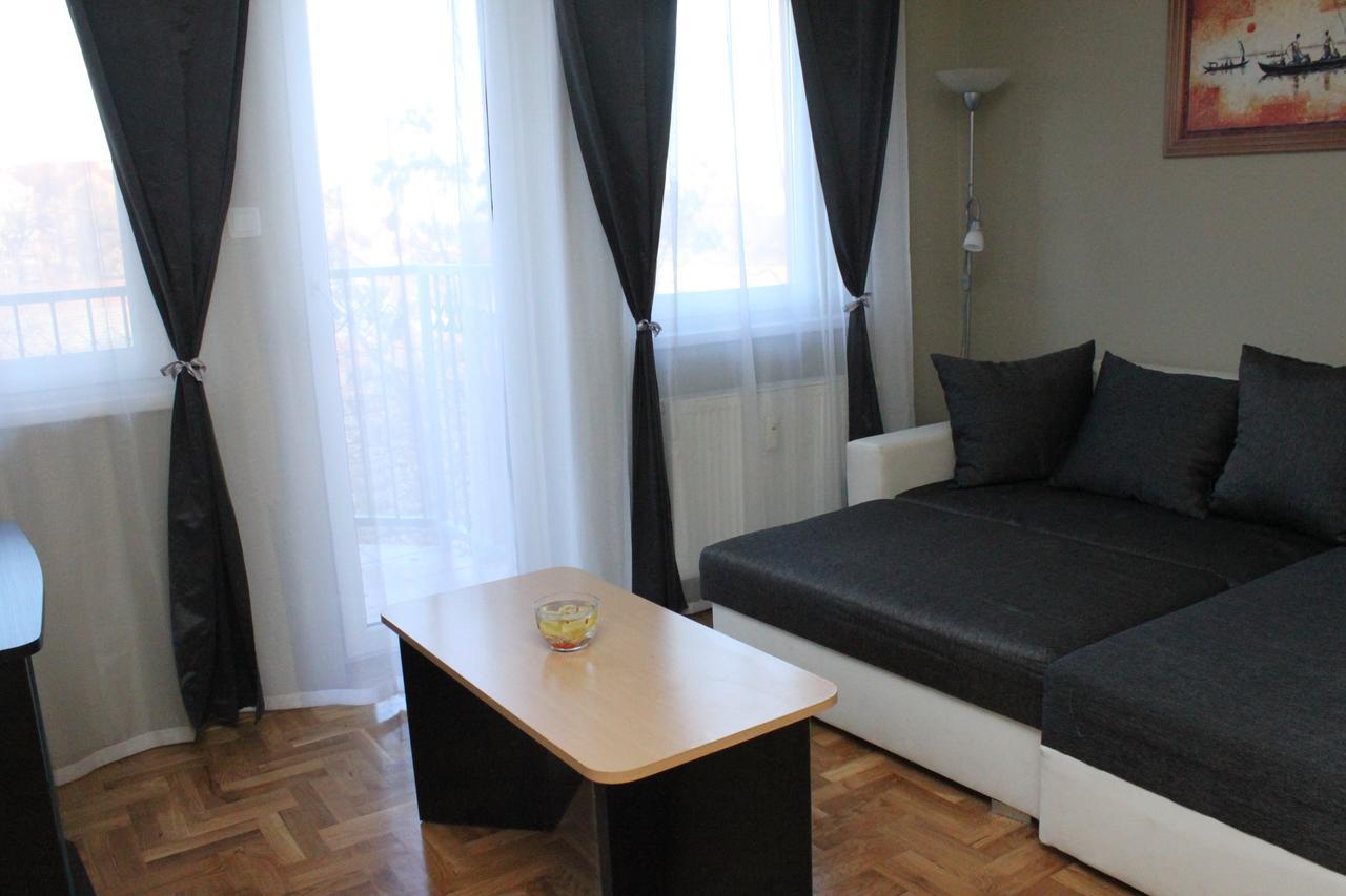 Sun Apartments Subotica Bagian luar foto